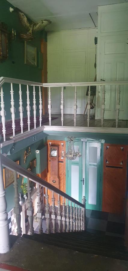 Dom Pod Orlimi Skalami - Blisko Zamku Czocha Apartment Лесна Екстериор снимка