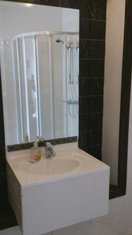 Dom Pod Orlimi Skalami - Blisko Zamku Czocha Apartment Лесна Екстериор снимка