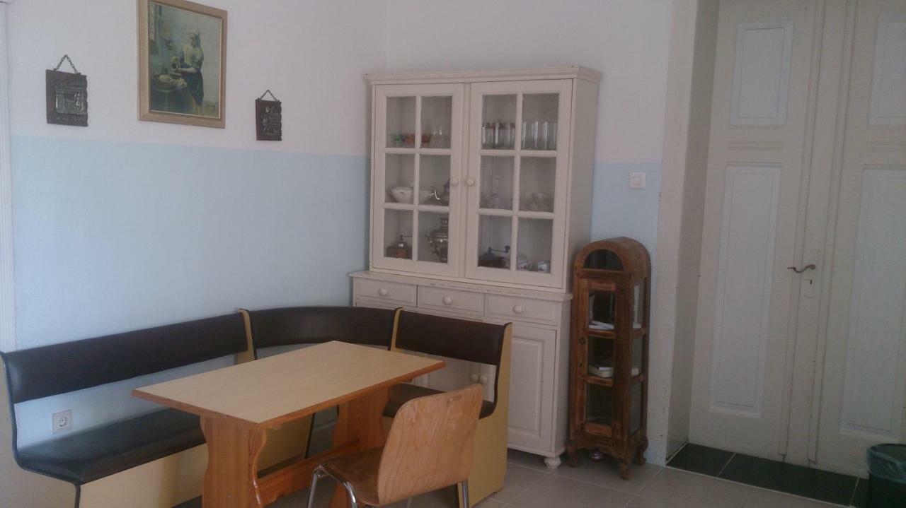 Dom Pod Orlimi Skalami - Blisko Zamku Czocha Apartment Лесна Екстериор снимка