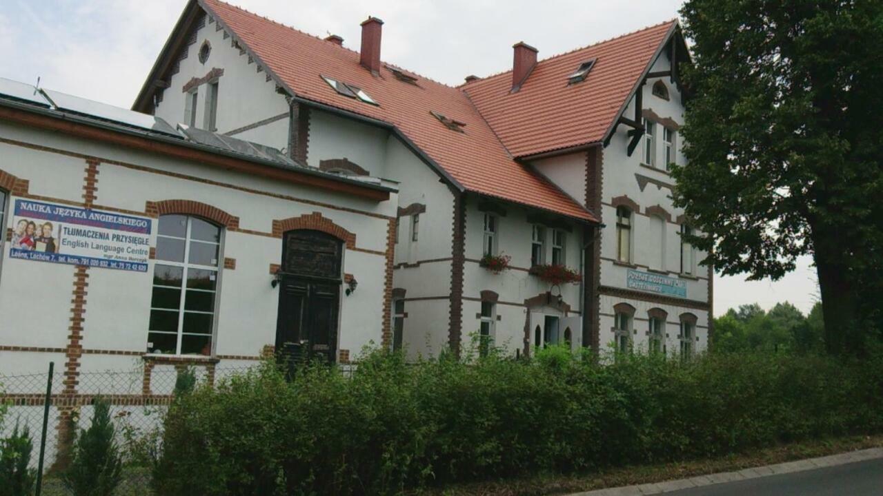 Dom Pod Orlimi Skalami - Blisko Zamku Czocha Apartment Лесна Екстериор снимка
