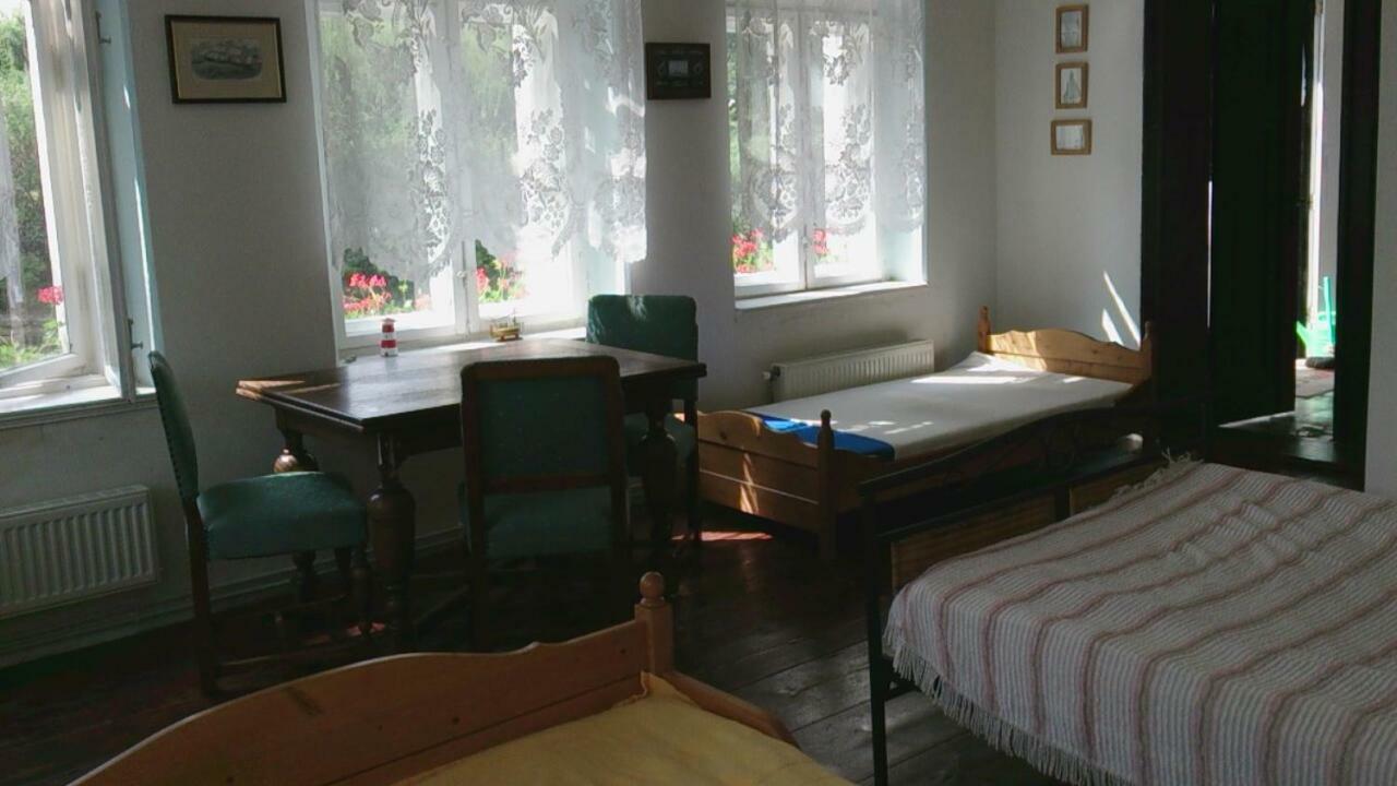 Dom Pod Orlimi Skalami - Blisko Zamku Czocha Apartment Лесна Екстериор снимка